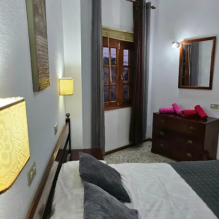 Isabel Maria Montana la Data